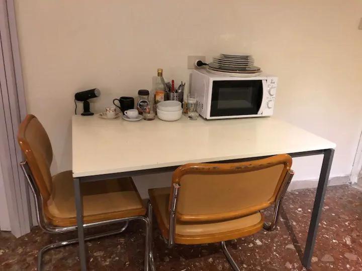 Ampio Monolocale Nel Cuore Della Citta Rom Exterior foto